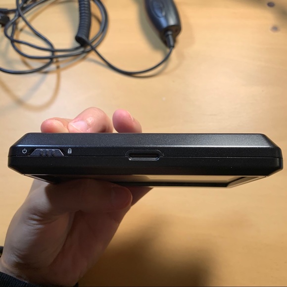 Garmin Nuvi 255 GPS System w Charger and Car Mount - Picture 11 of 13